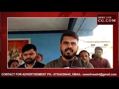 भार्गव के बेटे ने लड़कियों को बांटी साइकिल