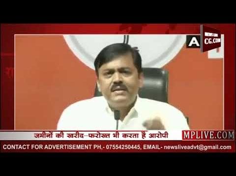 कौन है BJP प्रवक्ता पर जूता फेंकने वाला व्यक्ति?