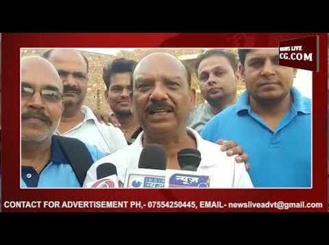 1500 फिट चढ़कर एतिहासिक किले जाते हैं योग करने