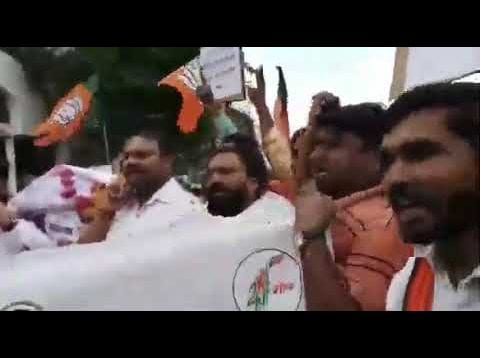 कमलनाथ सरकार के खिलाफ सड़क पर उतरे भाजपाई