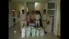 कांग्रेस नेता का भाई अवैध शराब के साथ पकड़ाया