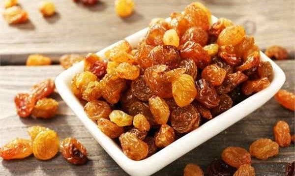 munakka-aur-kishmish-me-antar