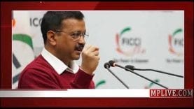 वोटिंग करते हुए BJP MP Pavesh verma ने दिखाया Delhi के खस्ताहाल स्कूलों का हाल