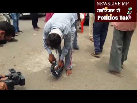 आज खाना के साथ साथ नंगे पैरों को भेंट की चप्पलें…..